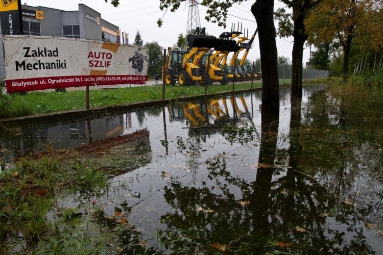 Choroszcz, Porosły. Potop zalewa niektóre ulice (zdjęcia) | Kurier Poranny