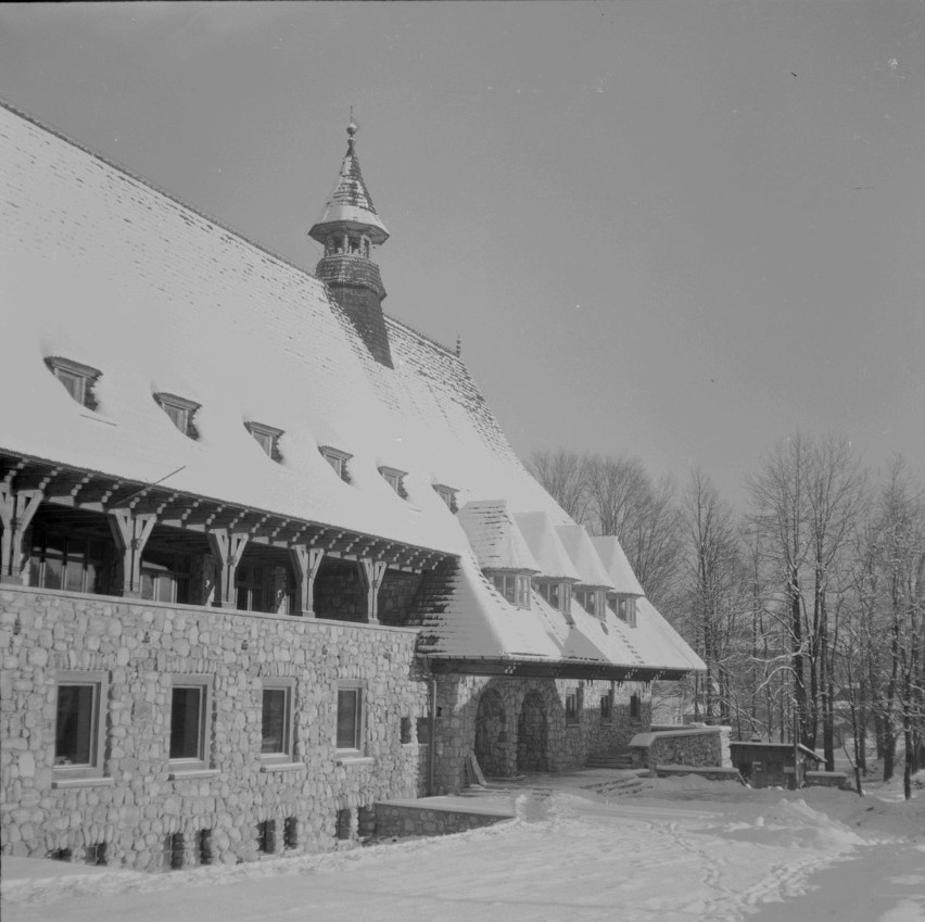Dom Turysty w Zakopanem rok 1958. Zobacz na kolejnych...