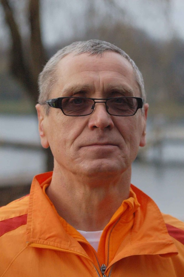 Tadeusza Kraska, prezes Klubu Maratończyka AZS Politechnika Radomska, propagator biegania, organizator i uczestnik wielu biegów przeszedł zawał serca.