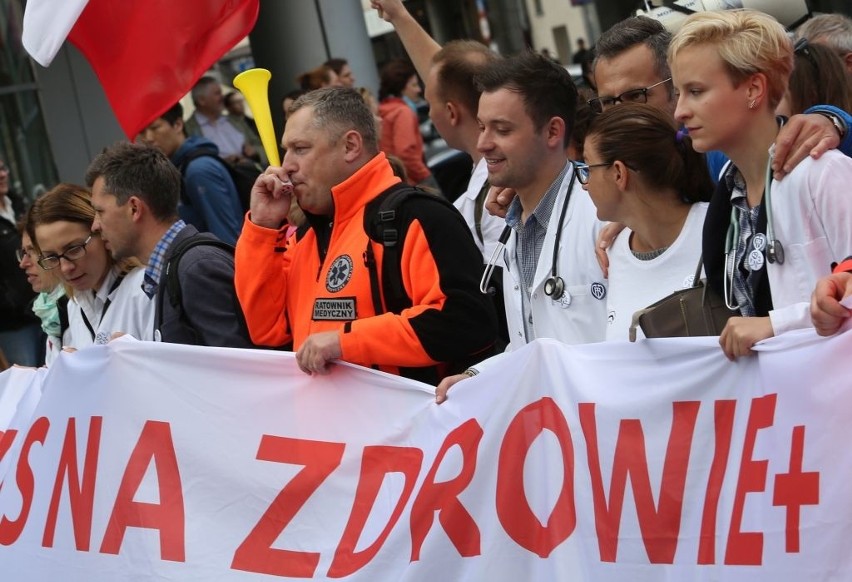 Porozumienie Zawodów Medycznych. Protest pracowników ochrony...