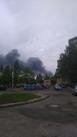 Pożar w Katowicach 13.05.2016. Pożar hali na ul. Żeliwnej