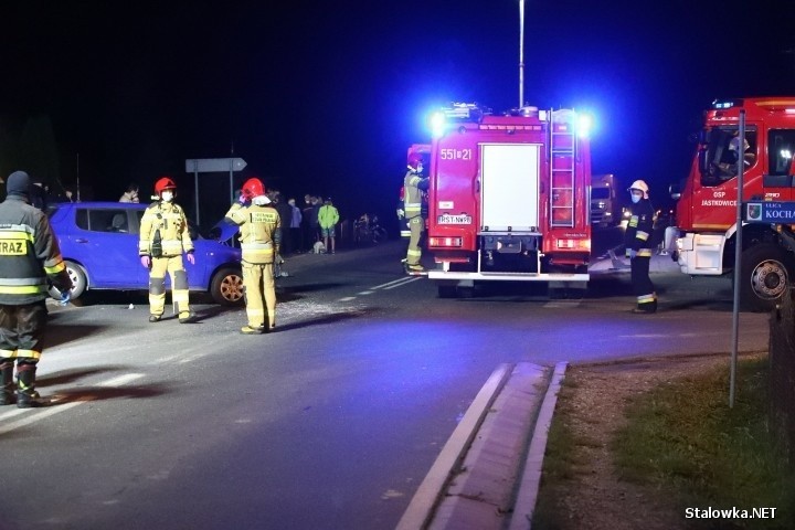 Wypadek w Brandwicy. W zderzeniu dwóch samochodów osobowych ranne zostały dwie osoby. Jak doszło do zdarzenia? (ZDJĘCIA)