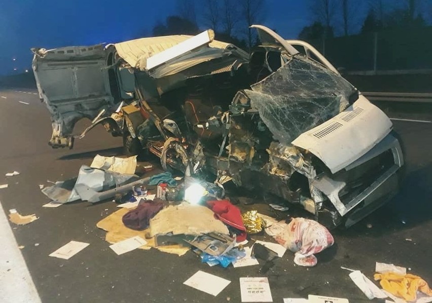 Tragiczny wypadek na autostradzie A2. W sobotę nad ranem w...