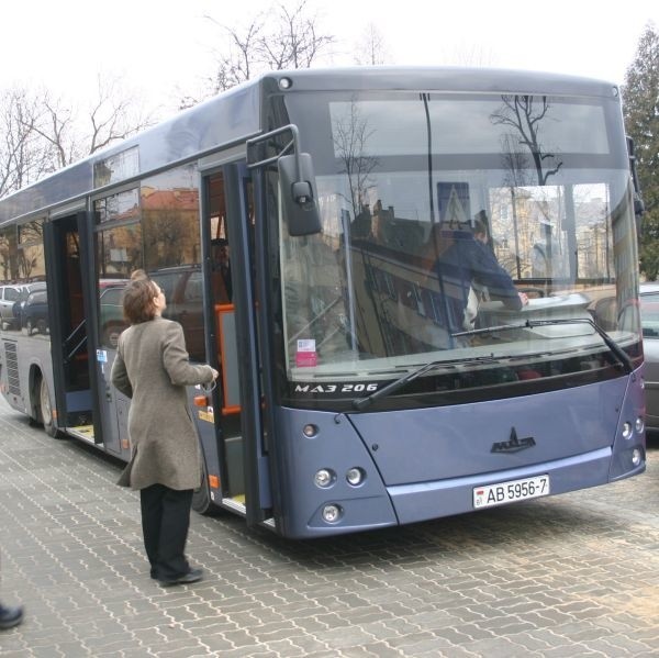 W ubiegłym tygodniu w Skarżysku testowano autobus firmy MAZ. Miasto chce kupić pięć nowych pojazdów dla Miejskiej Komunikacji Samochodowej.