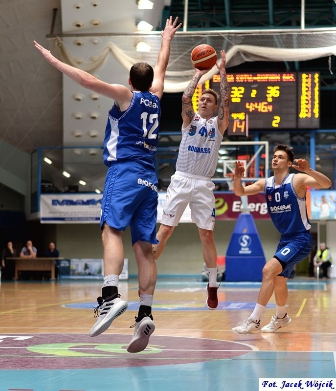 I liga: Energa Kotwica Kołobrzeg - Biofarm Basket Poznań 71:86 [ZDJĘCIA]