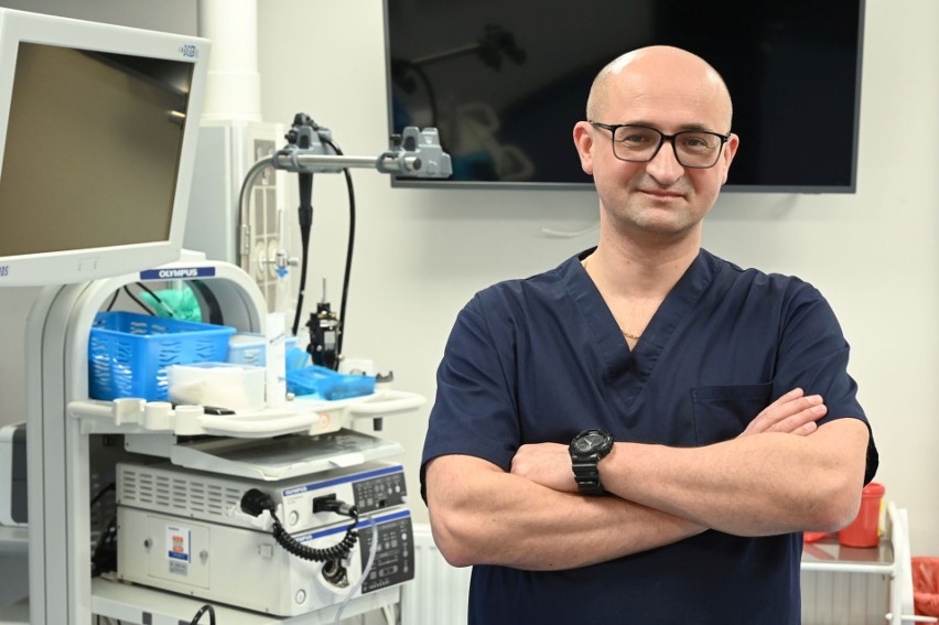 Tomasz Drążek, chirurg ze Szpitala w Czerwonej Górze, Lekarzem Roku 2022. "Praca jest dla mnie największą przyjemnością"
