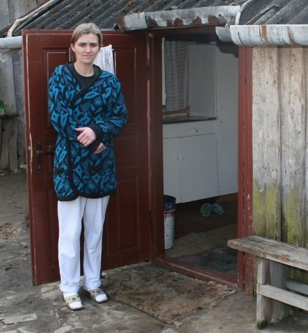 Monika Koniarczyk z Jankowic czeka na mieszkanie socjalne od czterech lat.