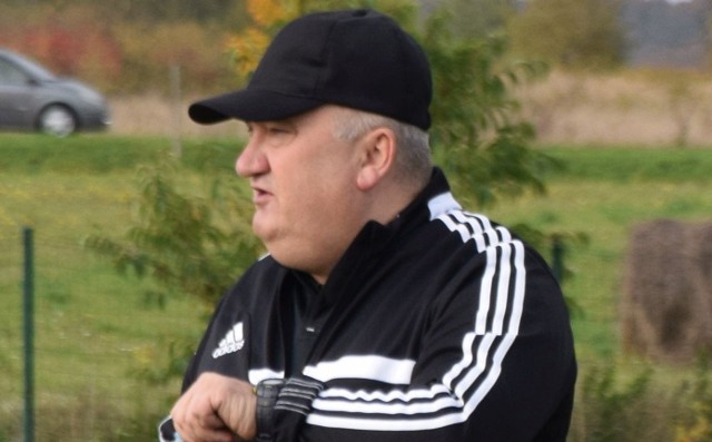 Z Nidy odeszło aż dziewięciu zawodników. Nowy trener Artur Jagodziński musi zbudować zespół na czwartą ligę.