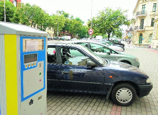 Od dziś za parkowanie w centrum Pabianic trzeba zapłacić