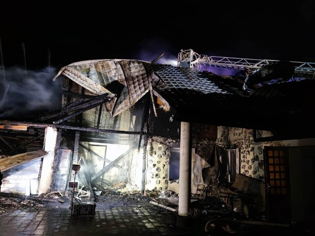 Był późny wieczór 1 kwietnia, kiedy dom stanął państwa Duszkiewicz w Świecichowach stanął w płomieniach. Spłonęło niemal wszystko.