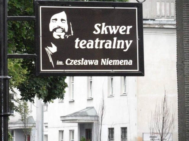 odbywają się nie w kinie, a w teatrze