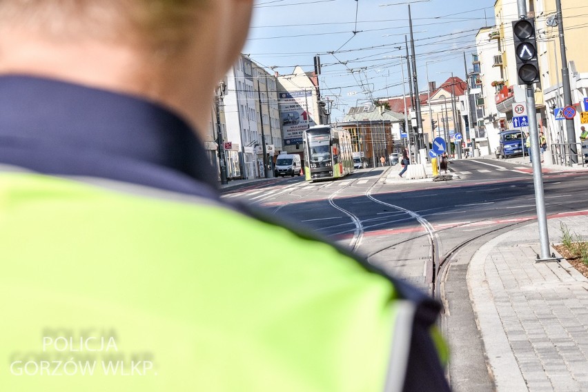 Na tory w Gorzowie wracają tramwaje. Policja przypomina o...