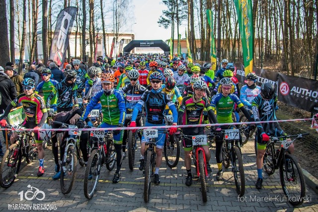 10. sezon MTB Maratonów Kresowych. Pół tysiąca rowerzystów wyruszyło z OSW Dojlidy (zdjęcia)