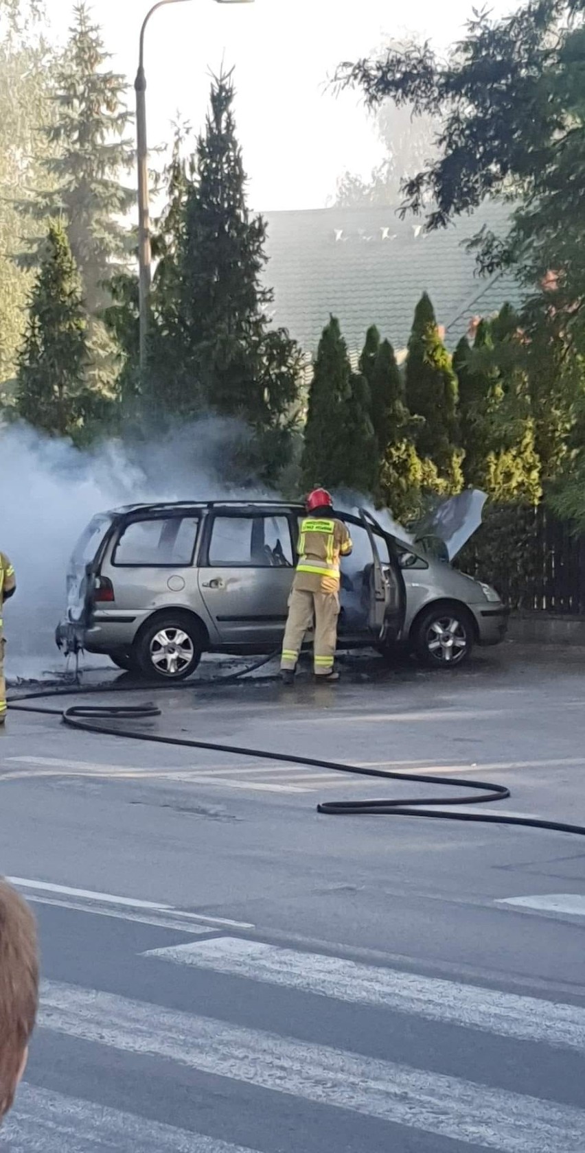 Pożar samochodu na ulicy Hamernickiej w Kozienicach.