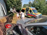 Poważny wypadek w Łupowie pod Gorzowem. Zderzył się samochód osobowy i motocykl. Na miejscu pojawili się medycy. Jedna osoba ranna