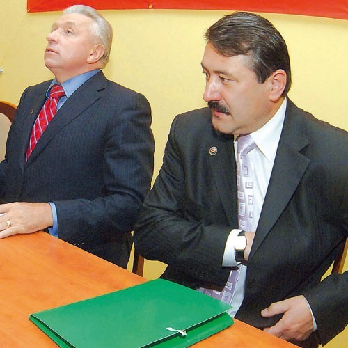 Nie ma gwarancji, że Krzysztof Sikora (pierwszy od prawej) będzie dobrym ministrem rolnictwa. Pewne natomiast, że to bliski współpracownik Andrzeja Leppera.