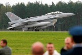 Mieszkańcy Podstoły skarżą się na latające tuż nad dachami samoloty F-16