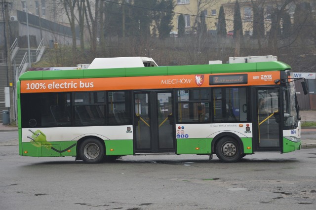 Autobus elektryczny miechowskiej komunikacji miejskiej