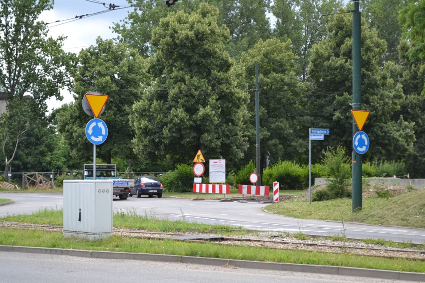 Trzeci odcinek ulicy Ostrogórskiej (do ronda Zagłębia...