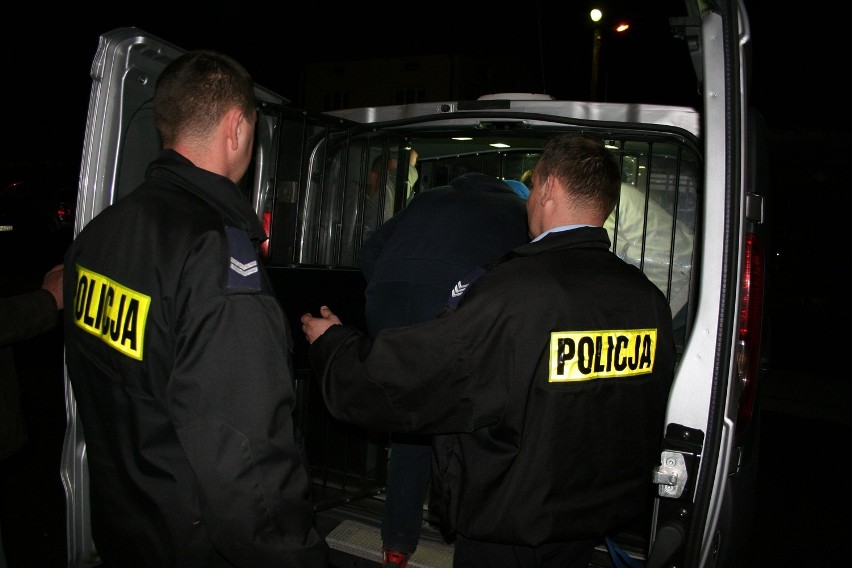 Po zajściach pod Białobrzegami policjanci zatrzymali...
