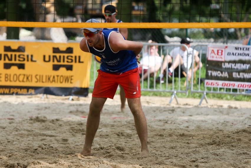 Piach Beach Volley nad Zalewem Zemborzyckim w Lublinie. Zobacz galerię zdjęć z zawodów