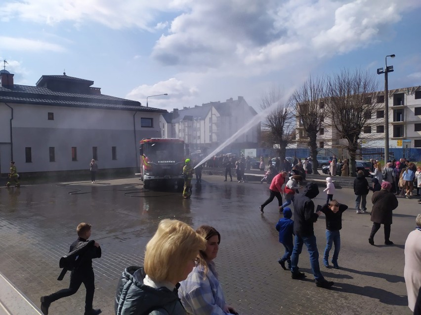 Druhowie Ochotniczej Straży Pożarnej w Pionkach zafundowali...