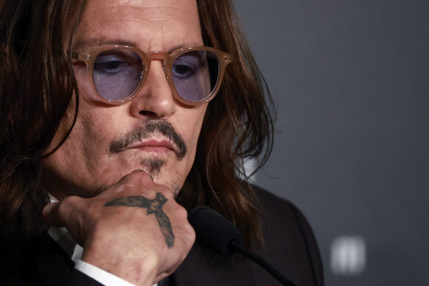 Johnny Depp podczas 76. Festiwalu w Cannes. Co z jego...