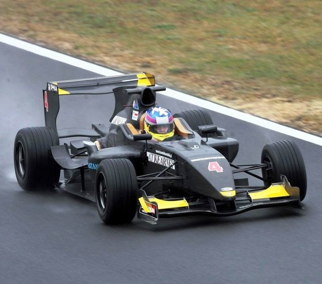 Rok po startach w Formule Star Mazda w USA, Natalia Kowalska wróciła za kierownicę wyścigowego bolidu.