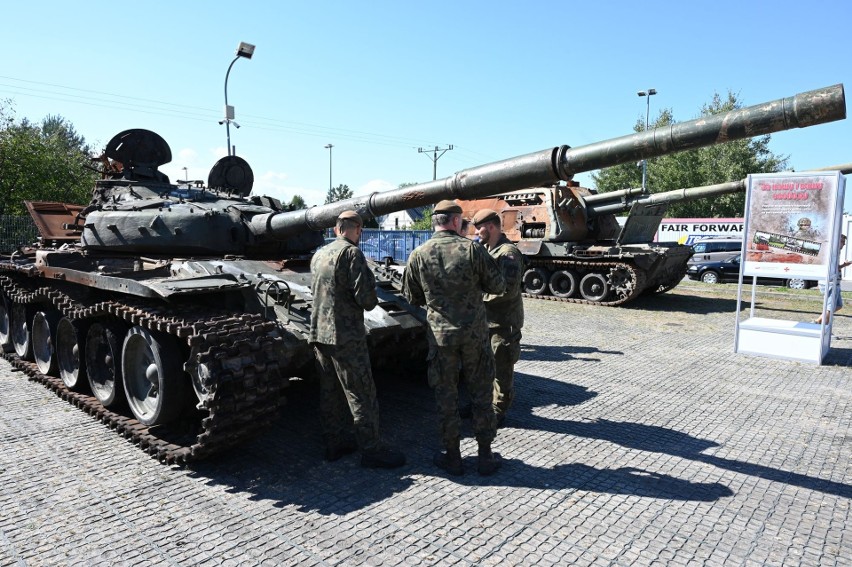 Przerażające wraki rosyjskich czołgów z wojny na Ukrainie. Można je zobaczyć na targach zbrojeniowych w Kielcach. Mamy zdjęcia