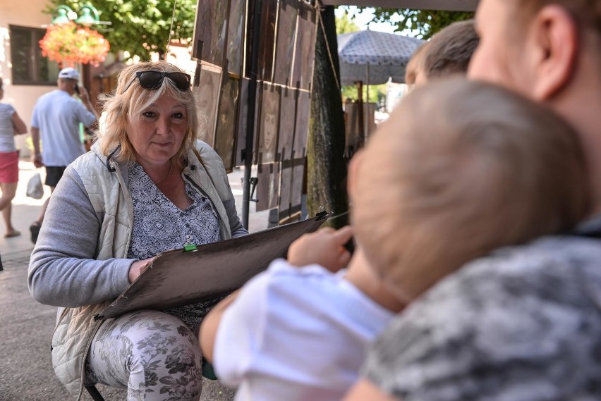 Dramatyczna sytuacja malarki z polskim dowodem, która pozostawiła spalony dom w Doniecku na Ukrainie