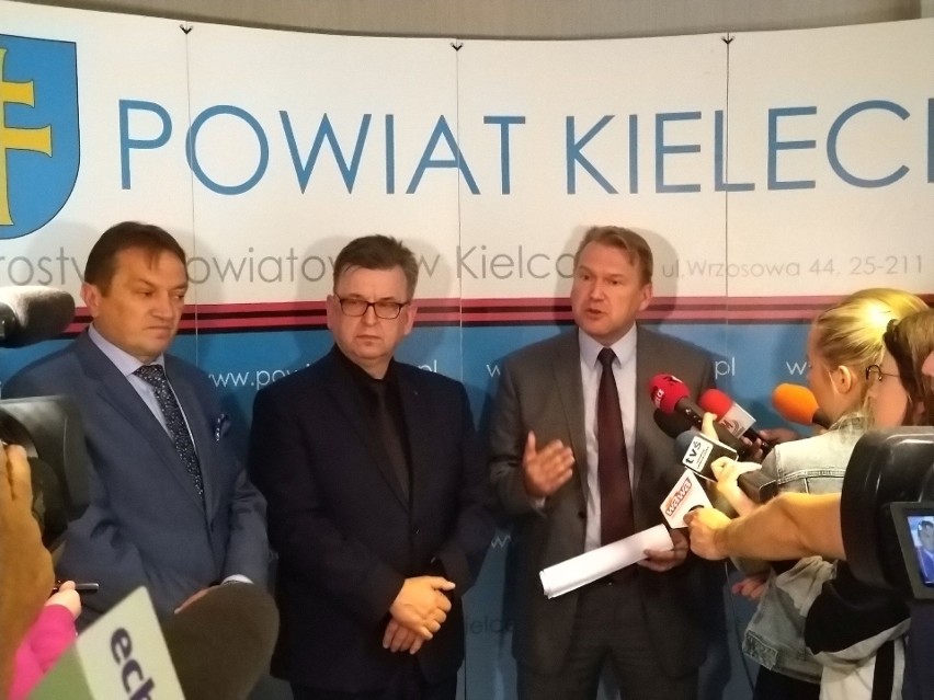 Gigantyczne zarobki i wielkie zwolnienia w Powiatowym Urzędzie Pracy w Kielcach  