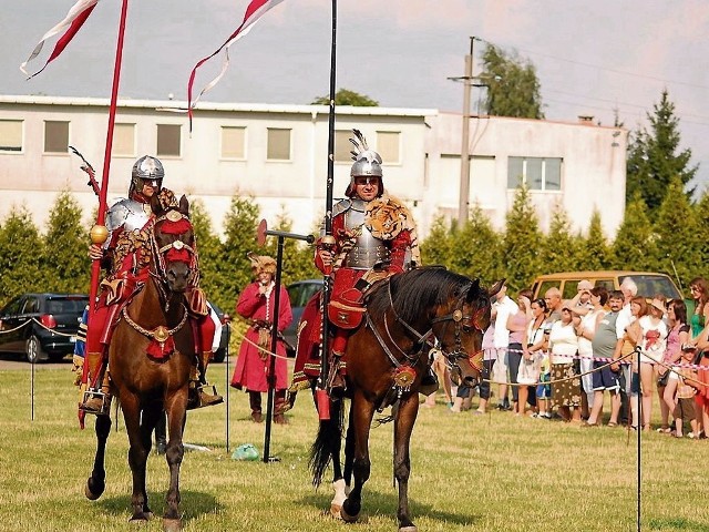 O ile ciekawsze jest uczenie się historii podczas festynów tematycznych niż z podręczników szkolnych. Przekonała się o tym niejedna osoba, która choć raz uczestniczyła w takiej imprezie