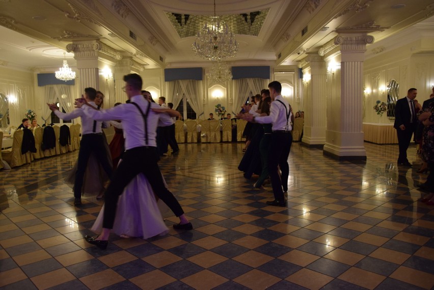 Studniówka 2019 Bal LO Mońki w Dworze Czarneckiego [ZDJĘCIA, WIDEO]