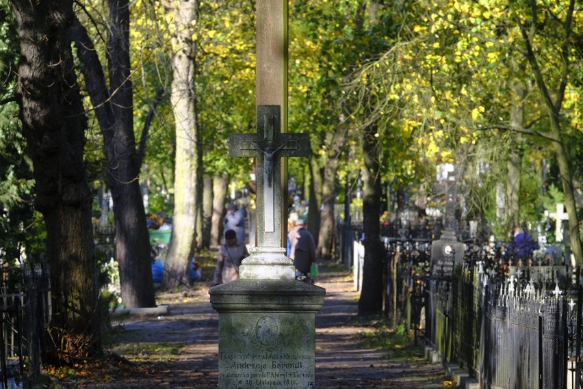 Cmentarz św. Jerzego przy ul. Gałczyńskiego...