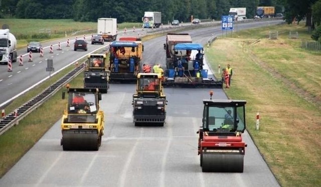 Wykonawcy wracają do remontów dróg na Opolszczyźnie.