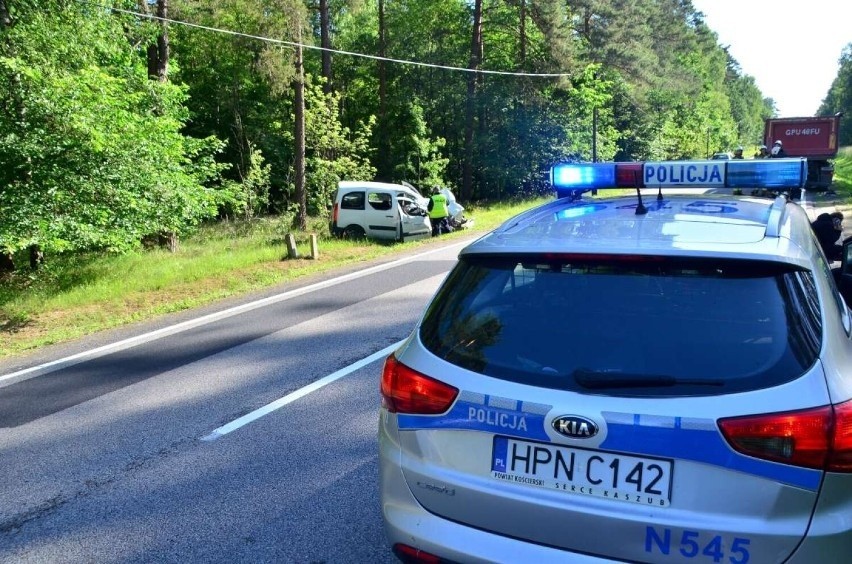 Wypadek na DK20 niedaleko Kościerzyny. Jedna osoba trafiła do szpitala