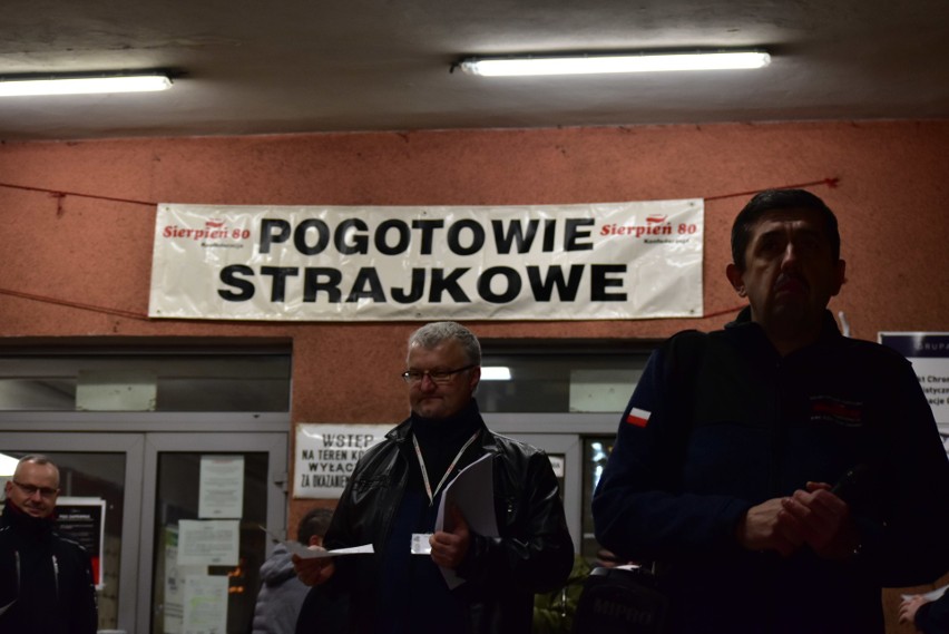 Strajk ostrzegawczy górników na Śląsku. Pracownicy z kopalń...