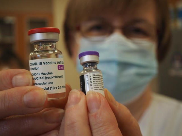 Nauczyciele będą szczepieni szczepionką Astra Zeneca