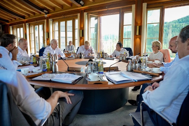 Liderzy państw G7 debatują na zamku Elmau w Niemczech