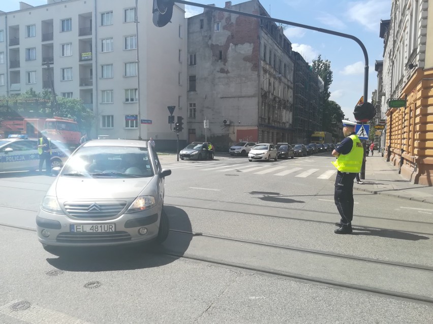 Ciężarówka zerwała trakcję tramwajową na ul. Kilińskiego. Tramwaje i autobusy jeżdżą objazdami