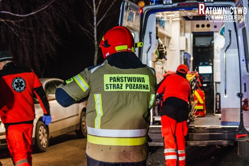 Wypadek na drodze Straduny - Malinówka. Kierowca BMW stracił panowanie nad pojazdem i dachował [ZDJĘCIA]