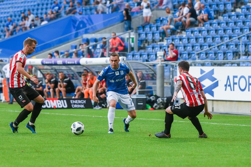 W pierwszym meczu sezonu Lech pokonał Cracovię 2:0