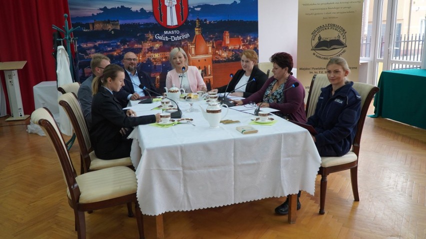 W akcję Narodowego Czytania w Golubiu-Dobrzyniu włączyło się...