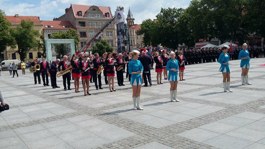 Awanse, nagrody, odznaczenia otrzymali strażacy z...