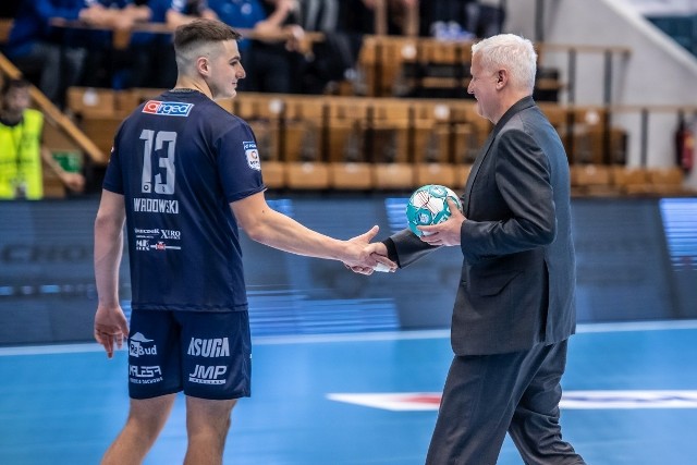 Bogdan Kmiecik jest prezesem i właścicielem handballowego Górnika Zabrze.Zobacz kolejne zdjęcia. Przesuwaj zdjęcia w prawo - naciśnij strzałkę lub przycisk NASTĘPNE