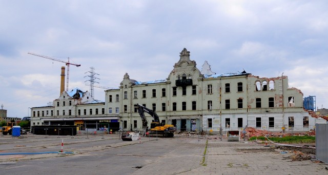 Jednym z kluczowych projektów w ramach programu Nowego Centrum Łodzi jest modernizacja linii kolejowego z Fabrycznego do Widzewa i budowa części podziemnej dworca Łódź Fabryczna.