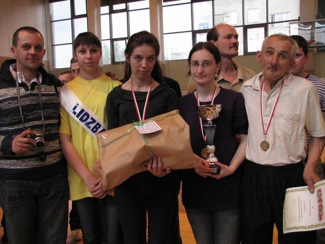 W X Turnieju Tenisa Stołowego zwyciężyli przedstawiciele Środowiskowego Domu Samopomocy z Lidzbarka Warmińskiego.