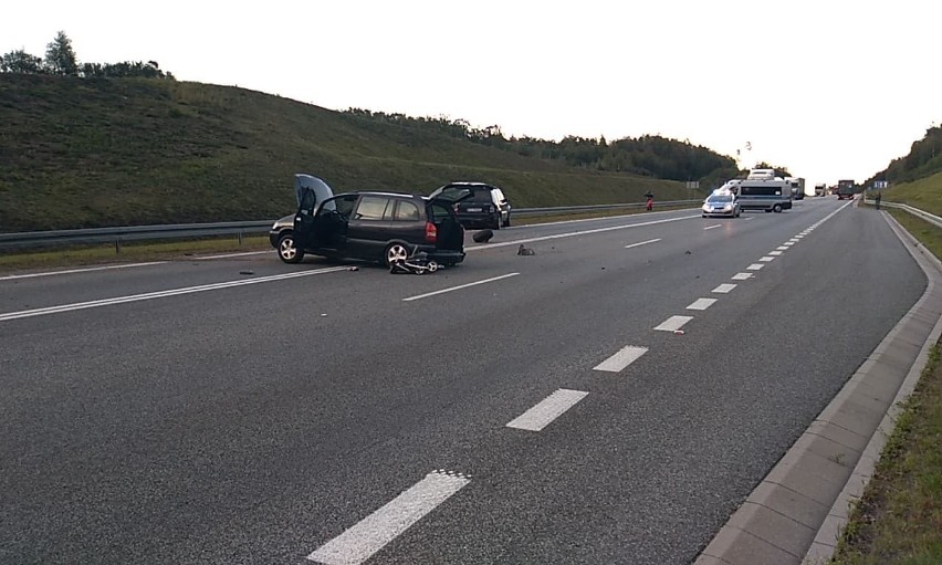 Dzisiaj przed godziną 18:00 doszło do kolizji pojazdów na...