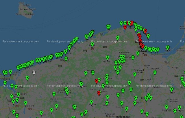 Sinice w Bałtyku 01.08.2018 Mapa online: Kąpieliska otwarte i zamknięte nad Bałtykiem [AKTUALNA LISTA PLAŻ ONLINE]