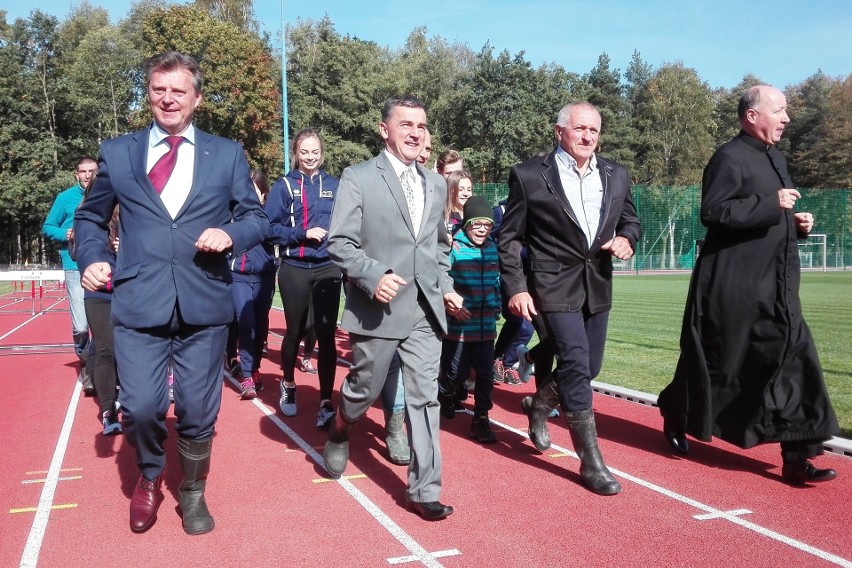 Otwarcie stadionu lekkoatletycznego im. Henryka Puzonia w...